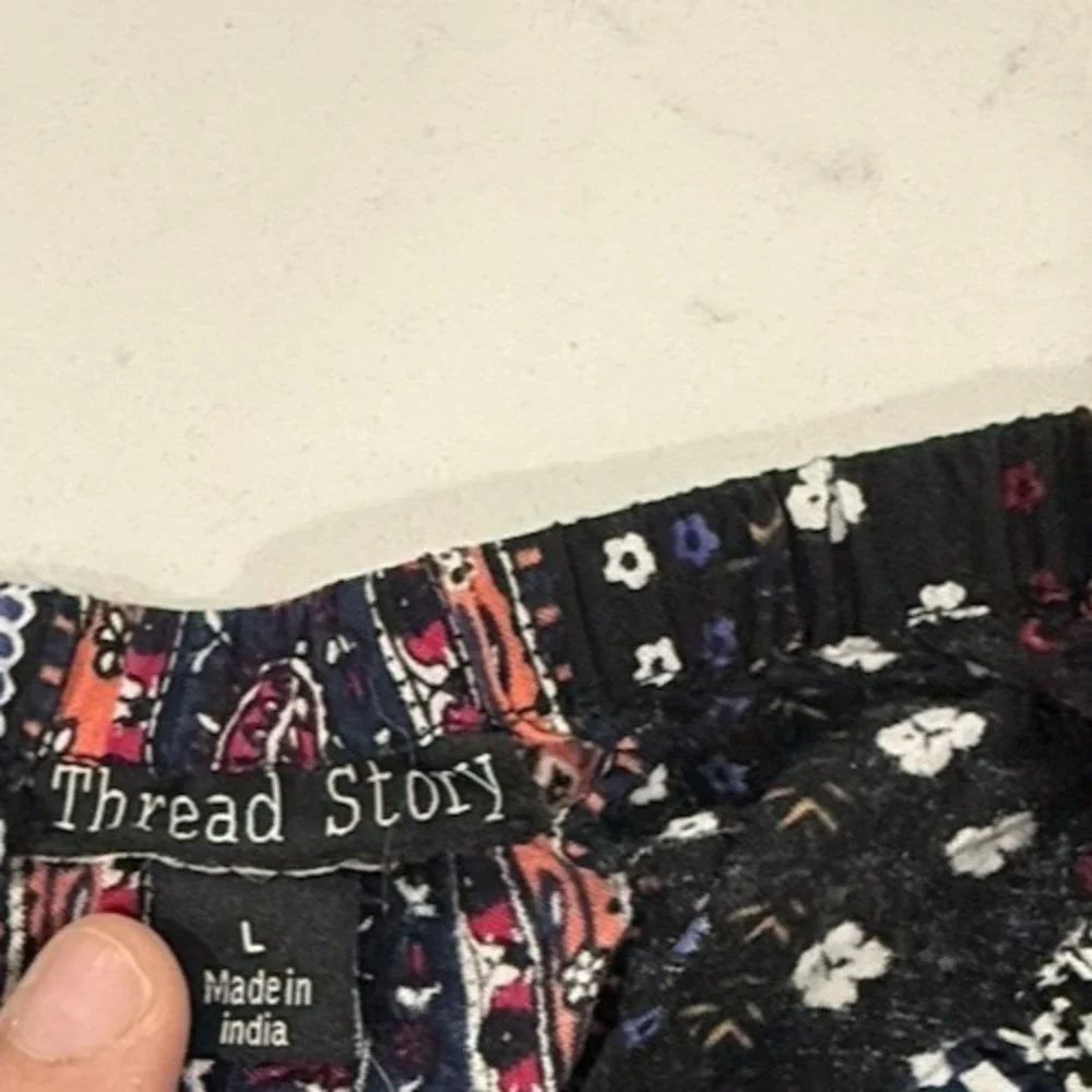 Thread Story Juniors Size Large off the Shoulder‎ Crop Top Bell Sleeves